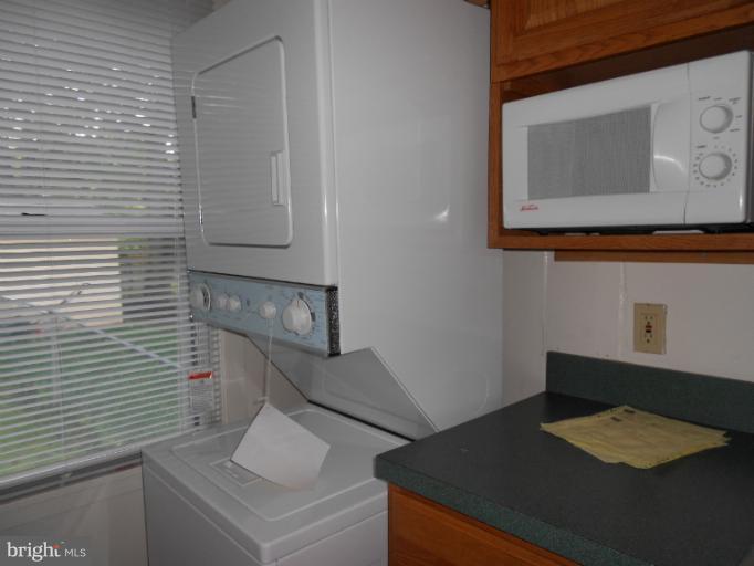 61 Ridge Road, Unit B Greenbelt, MD 20770 - Photo 4 of 20 Kitchen