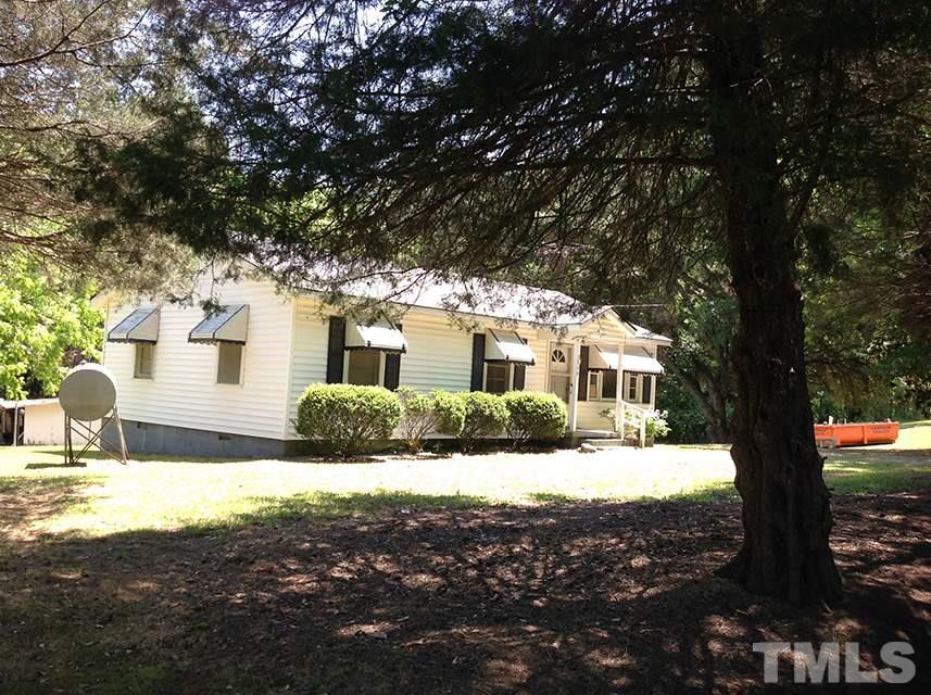 2090 Johnston County Road Benson, NC 27504 - Photo 6 of 7 Gallery Image 6