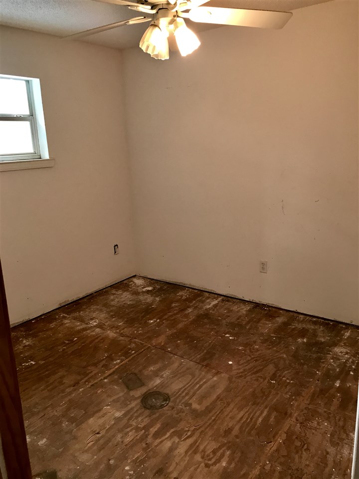 26236 Frank Road Elberta, AL 36530 - Photo 50 of 50 Apartment Bedroom