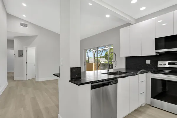 $2,800 | 660 Cypress Club Way, Unit D11, Deerfield Beach, FL 33064