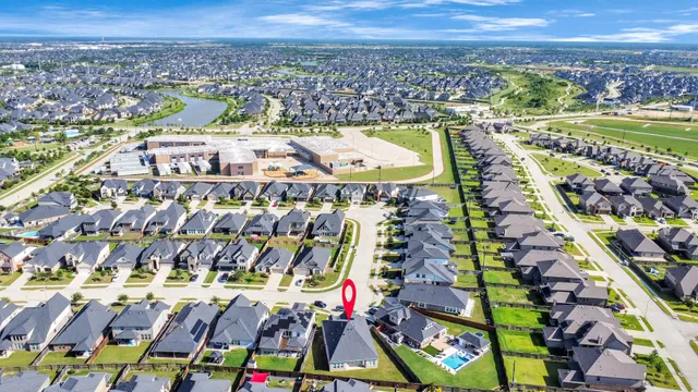 $3,700 | 28646 Monarch Cliffs Drive, Fulshear, TX 77441