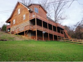 149 Horton Ridge Road Erwin, TN 37650 - Photo 21 of 24 Back of house