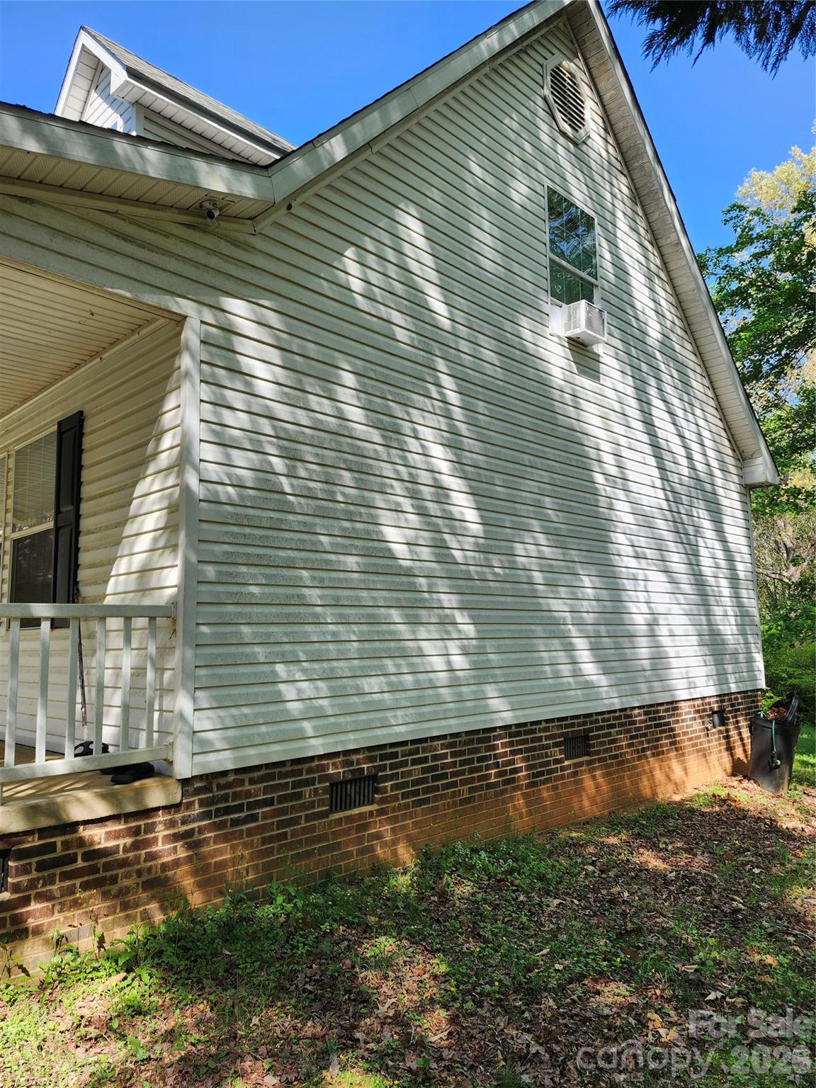 213 Vicki Way Stanley, NC 28164 - Photo 4 of 19 a view of a back yard of the house