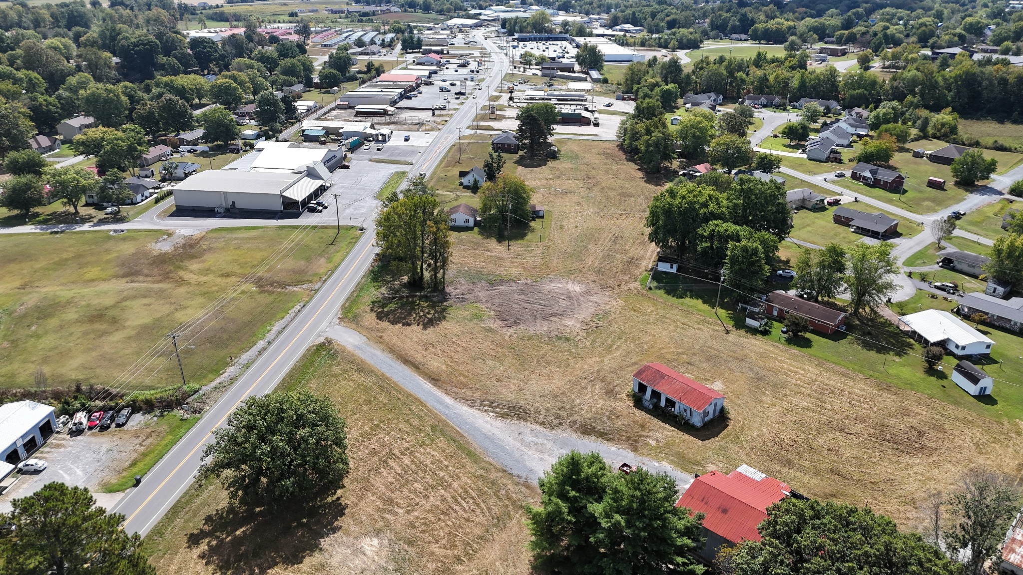 3 Scottsville Road Lafayette, TN 37083 - Photo 5 of 13 Gallery Image 5