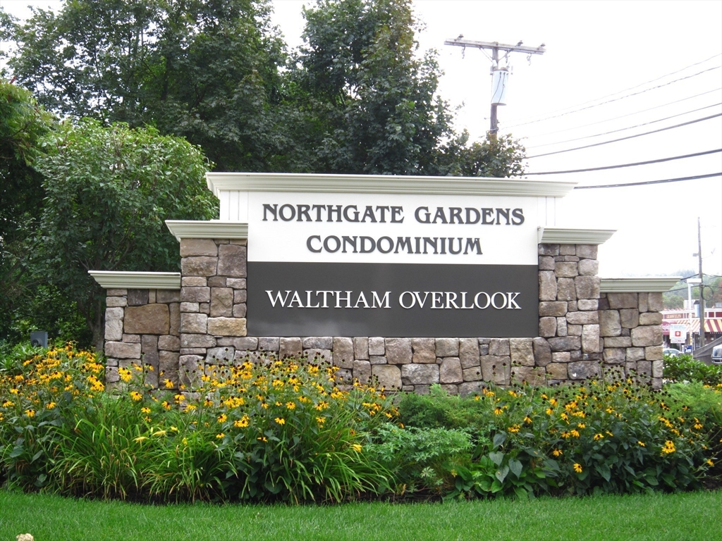 32 Jacqueline Road, Unit E Waltham, MA 02452 - Photo 2 of 13