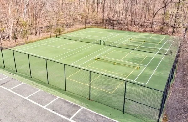 $2,400 | 32 Jacqueline Road, Unit E, Waltham, MA 02452