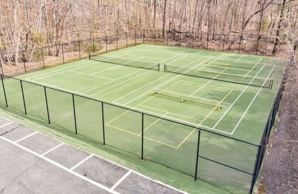 32 Jacqueline Road, Unit E Waltham, MA 02452 - Photo 3 of 13