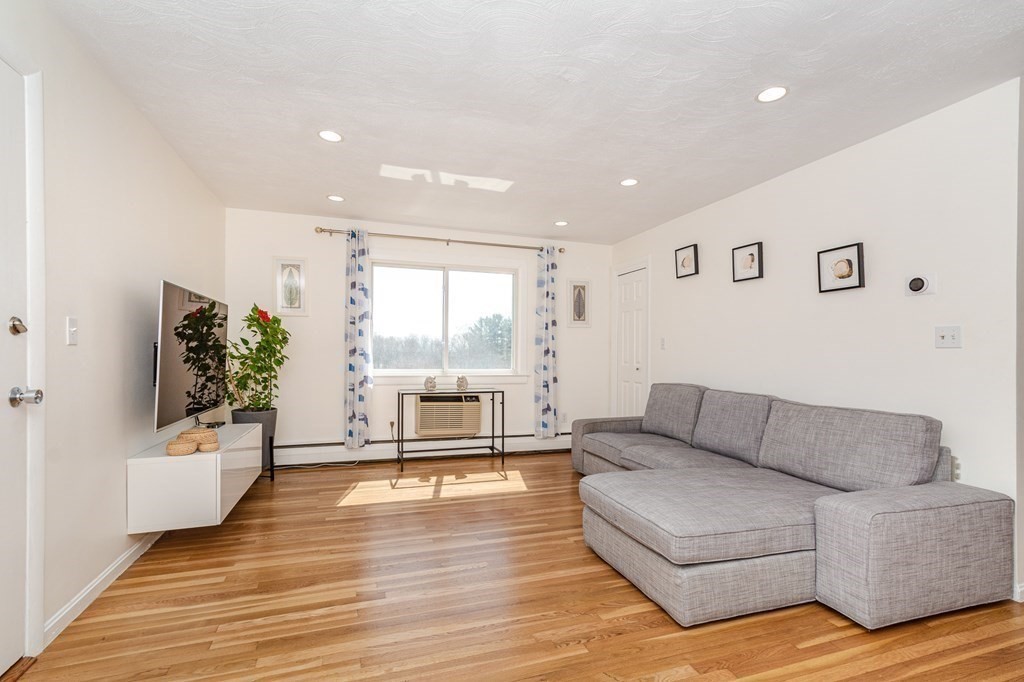 32 Jacqueline Road, Unit E Waltham, MA 02452 - Photo 7 of 13