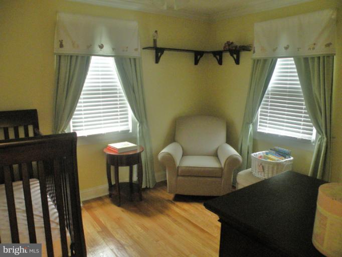 5552 Oakland Road Baltimore, MD 21227 - Photo 3 of 25 Bedroom