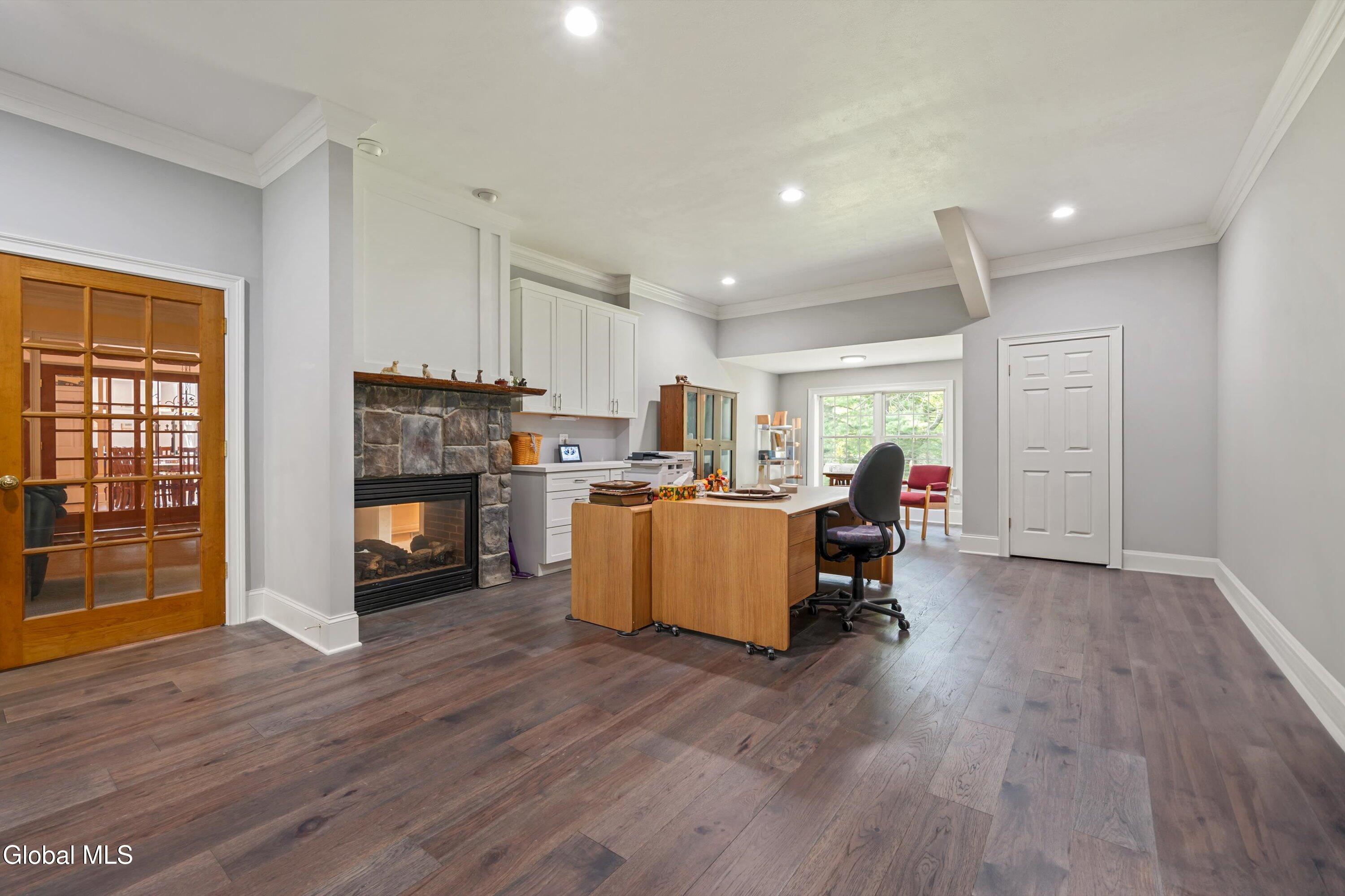 630 Lisha Kill Road Schenectady, NY 12309 - Photo 12 of 25 Flex room / Office #1