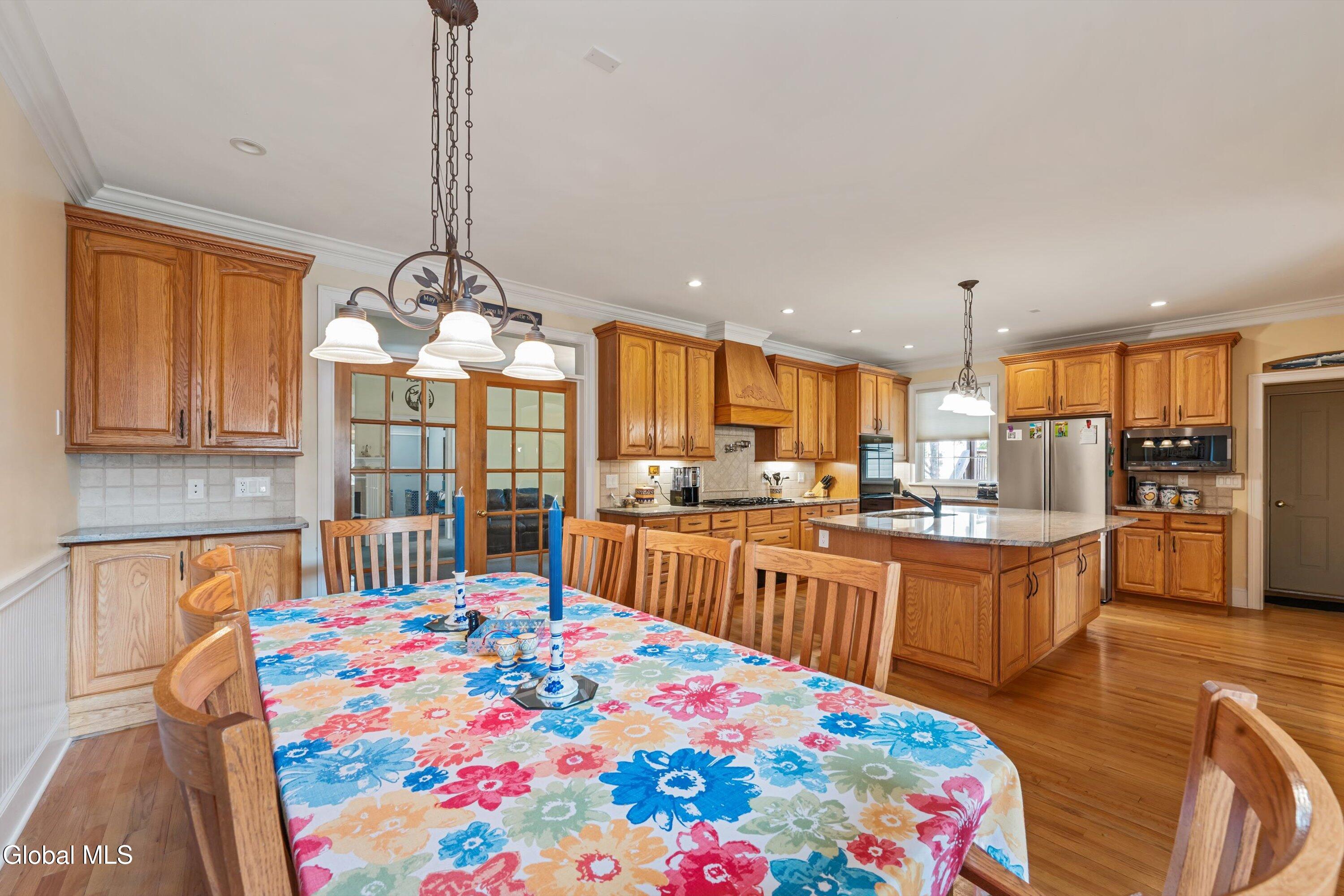 630 Lisha Kill Road Schenectady, NY 12309 - Photo 5 of 25 Breakfast nook to Kitchen