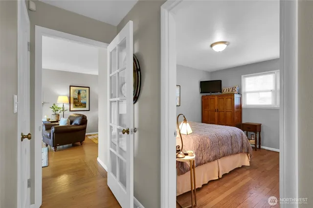 $1,100,000 | 19041 21st Avenue Northwest, Shoreline, WA 98177