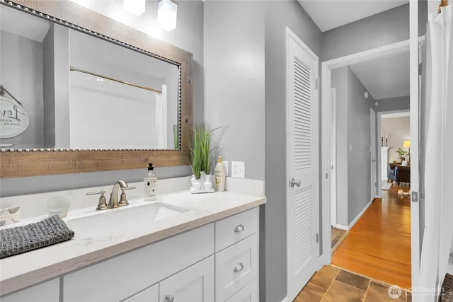 $1,100,000 | 19041 21st Avenue Northwest, Shoreline, WA 98177