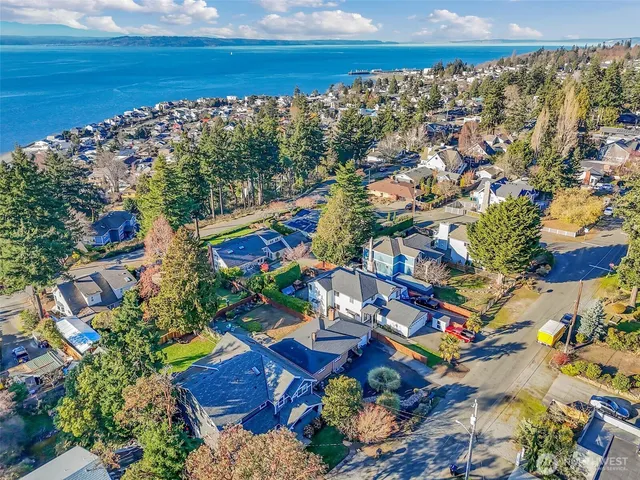 $1,100,000 | 19041 21st Avenue Northwest, Shoreline, WA 98177