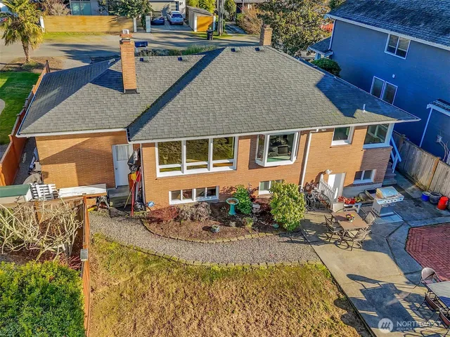 $1,100,000 | 19041 21st Avenue Northwest, Shoreline, WA 98177