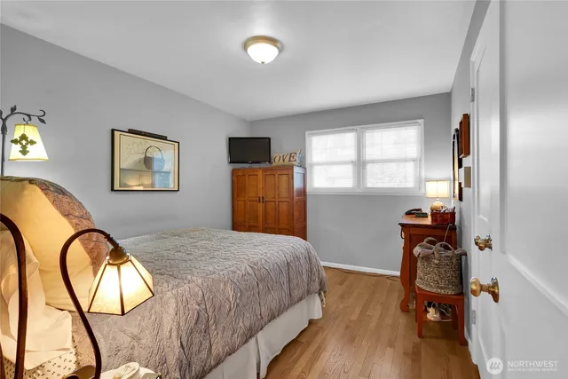 $1,100,000 | 19041 21st Avenue Northwest, Shoreline, WA 98177