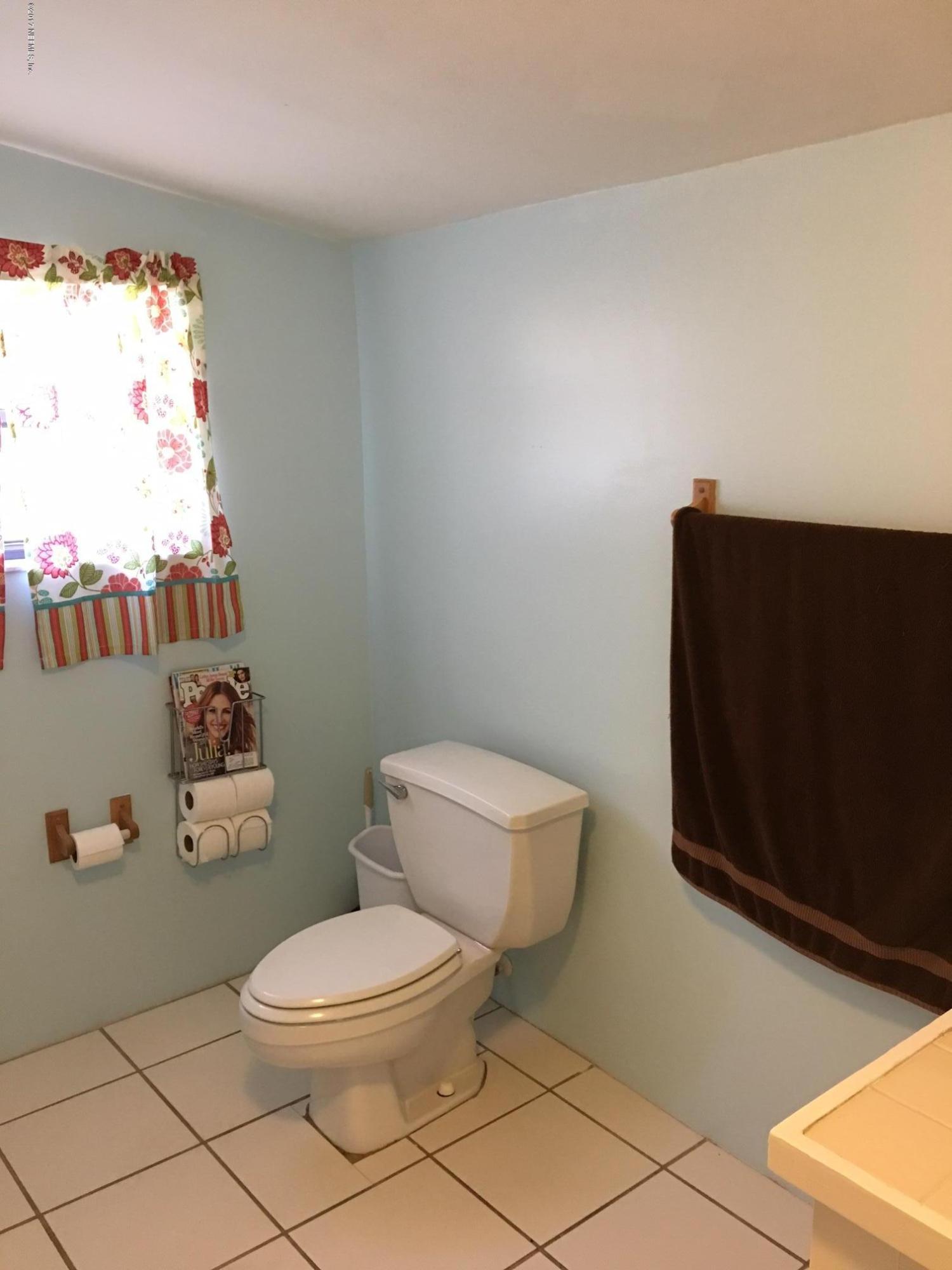 8166 Paschal Street Jacksonville, FL 32220 - Photo 20 of 39 1st Bathroom