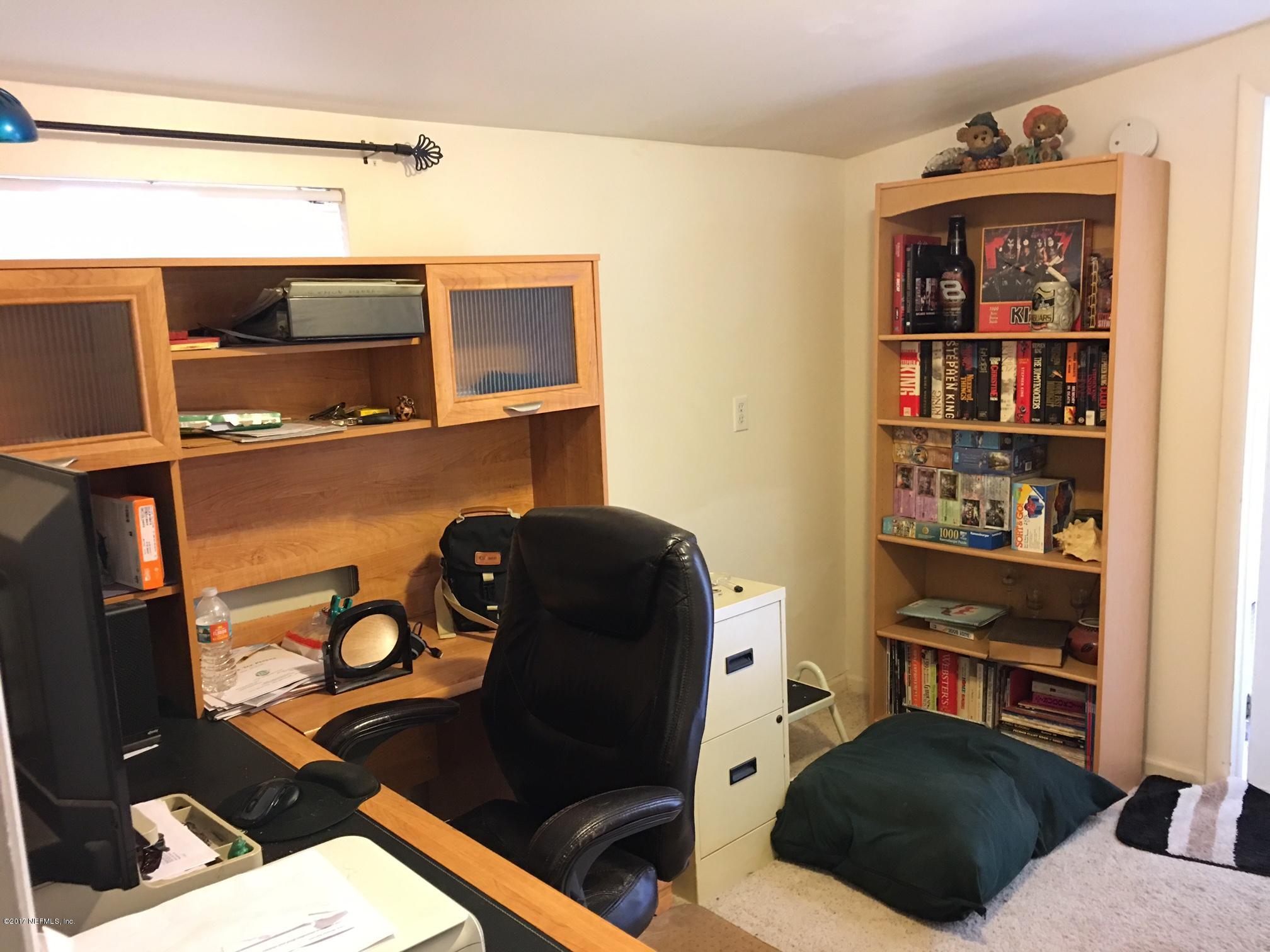 8166 Paschal Street Jacksonville, FL 32220 - Photo 23 of 39 1st Bedroom/Office