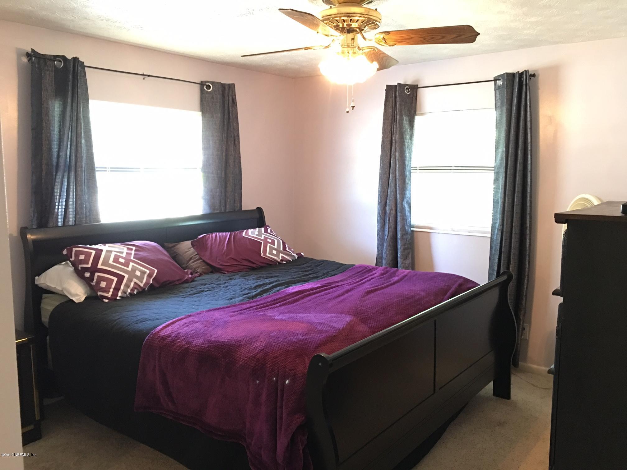 8166 Paschal Street Jacksonville, FL 32220 - Photo 28 of 39 3rd Bedroom