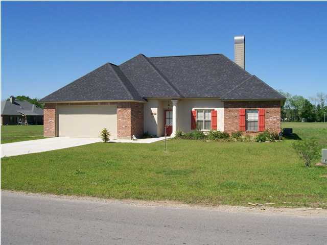 1002 Bergeron Rigs Road Breaux Bridge, LA 70517 - Photo 1 of 6 Primary Photo