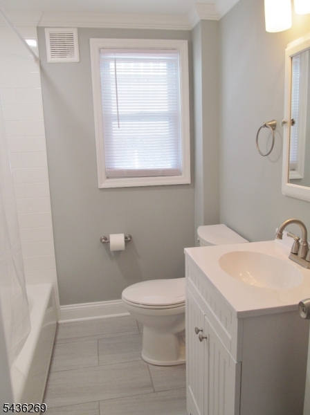 11 Meehan Avenue Raritan, NJ 08869 - Photo 5 of 10