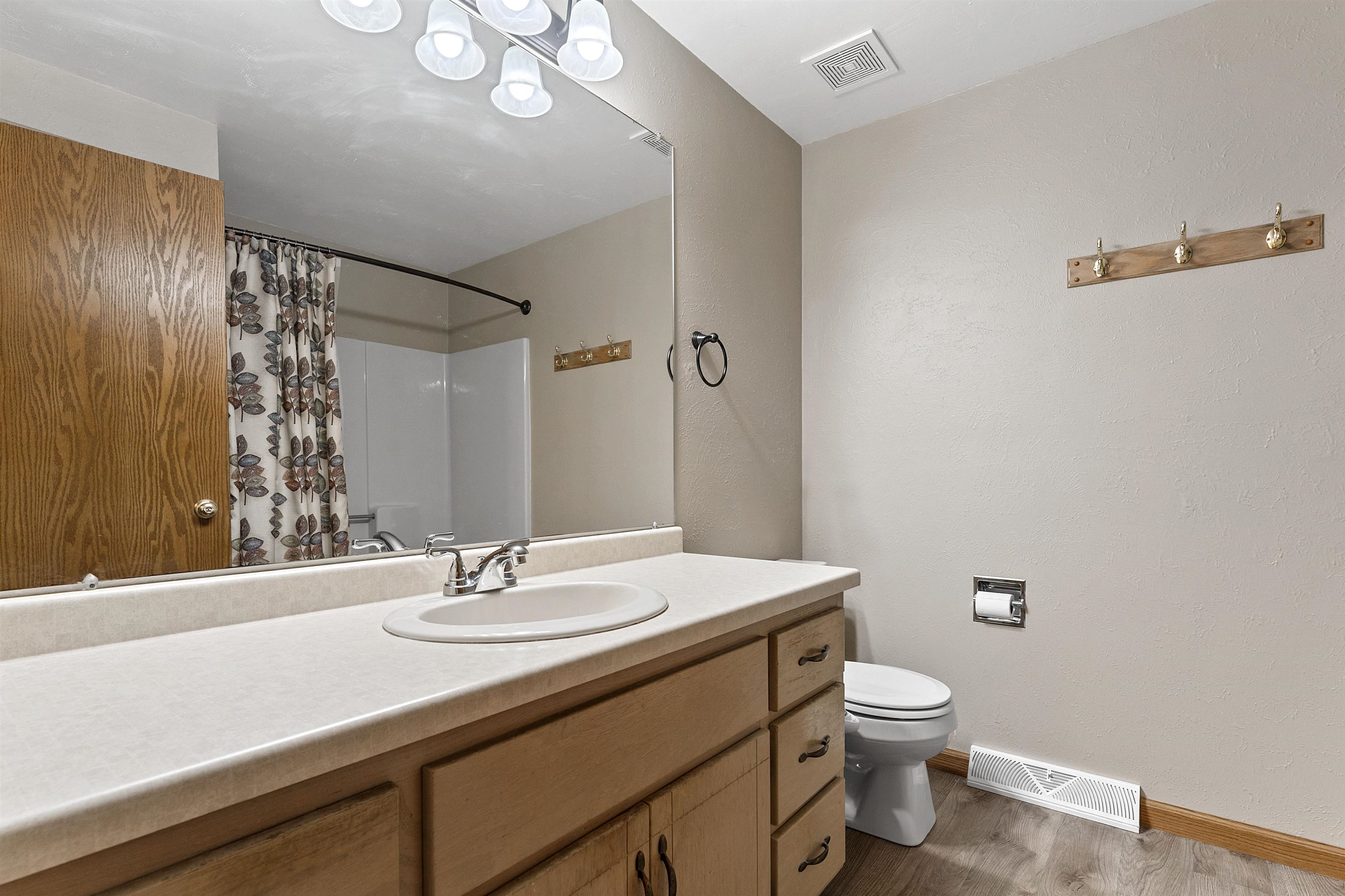 2364 Cedar Ridge Green Bay, WI 54313 - Photo 37 of 90