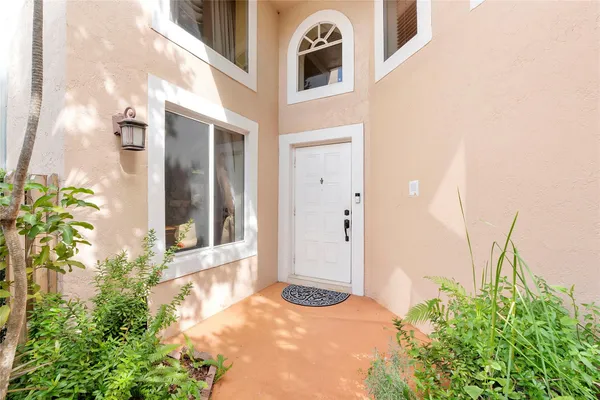 $4,000 | 10019 Northwest 5th Street, Plantation, FL 33324