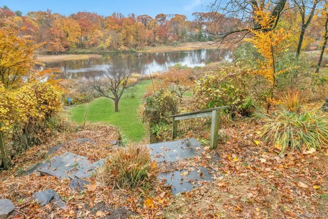 $1,229,000 | 733 Stuart Avenue, Mamaroneck, NY 10543