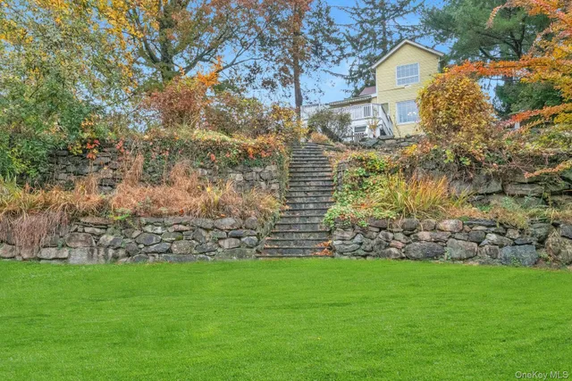 $1,229,000 | 733 Stuart Avenue, Mamaroneck, NY 10543