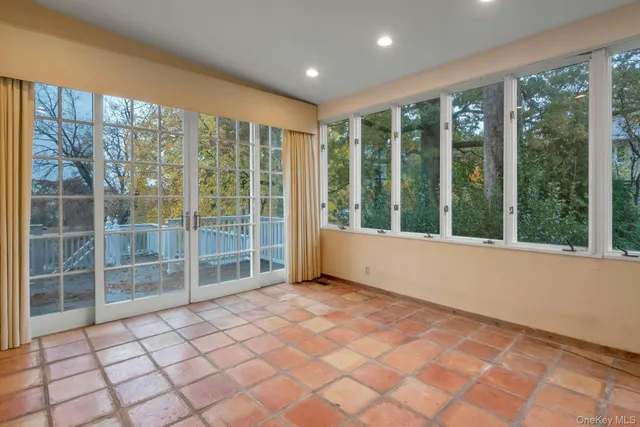 $1,229,000 | 733 Stuart Avenue, Mamaroneck, NY 10543