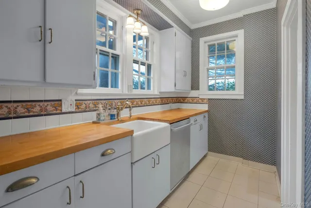 $1,229,000 | 733 Stuart Avenue, Mamaroneck, NY 10543