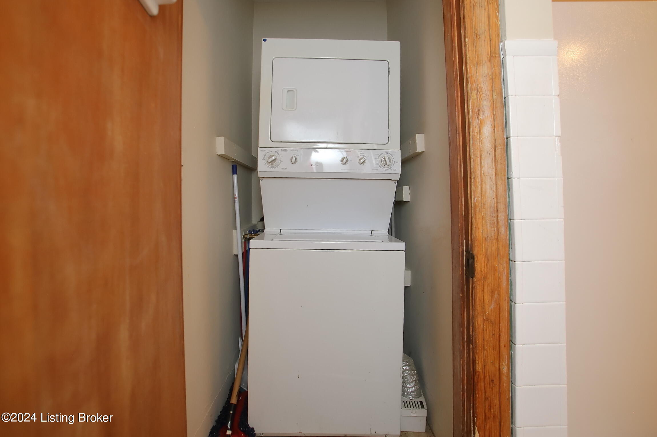 6704 Terry Road Louisville, KY 40258 - Photo 17 of 28 Laundry Closet