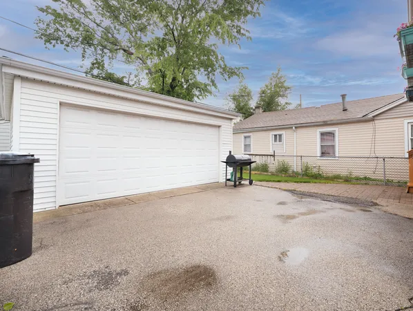 $475,000 | 3308 North Octavia Avenue, Chicago, IL 60634