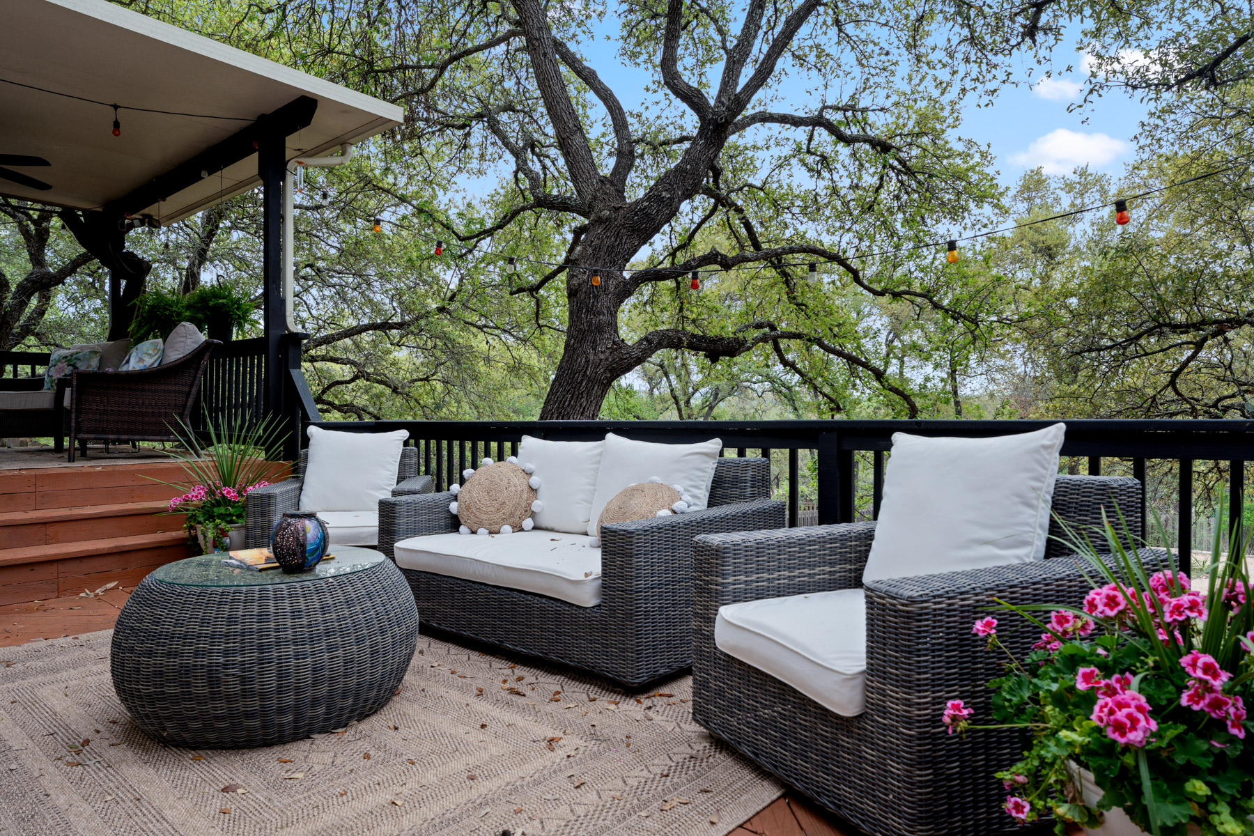 102 Hurst Creek Road Lakeway, TX 78734 - Photo 25 of 29 a outdoor living space with furniture and a potted plant
