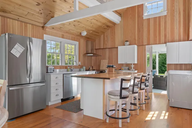 $2,495,000 | 16 Atlantic Avenue, Oak Bluffs, MA 02557