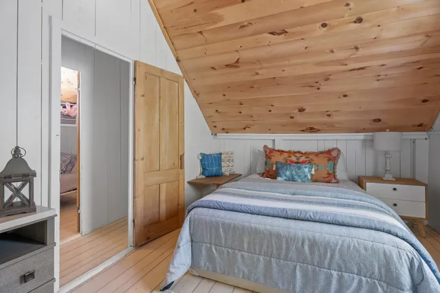 $2,495,000 | 16 Atlantic Avenue, Oak Bluffs, MA 02557