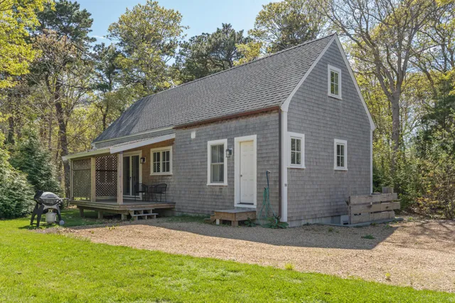 $2,495,000 | 16 Atlantic Avenue, Oak Bluffs, MA 02557