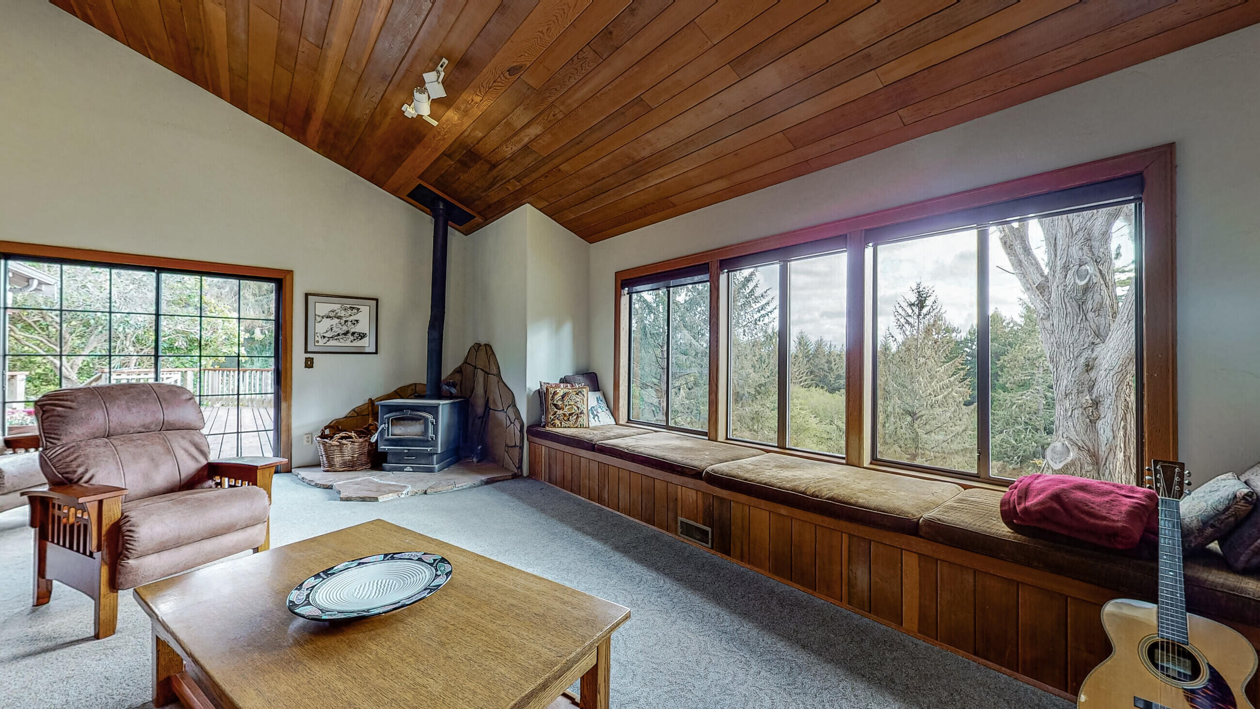 8073 Berta Road Eureka, CA 95503 - Photo 5 of 130