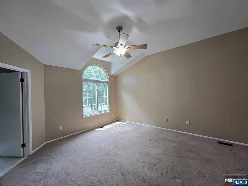 42 Birchwood Road Bedminster, NJ 07921 - Photo 22 of 46