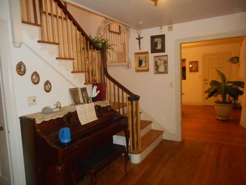 36 Torrey Road Cumberland, RI 02864 - Photo 3 of 22 Other.