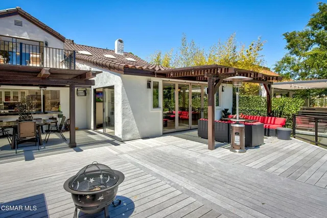 a outdoor view with a sitting space