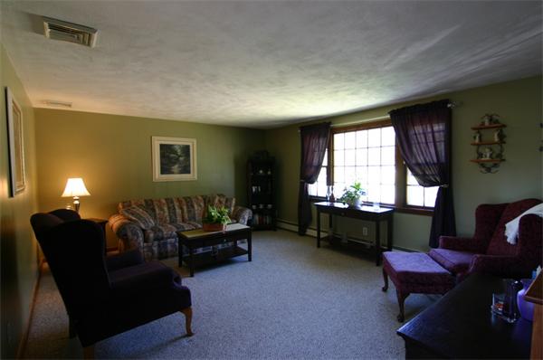 112 Hartwell Road Bedford, MA 01730 - Photo 6 of 20 Gallery Image 6