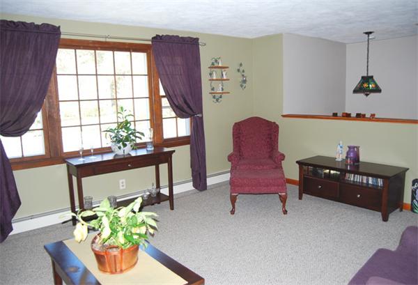 112 Hartwell Road Bedford, MA 01730 - Photo 7 of 20 Gallery Image 7