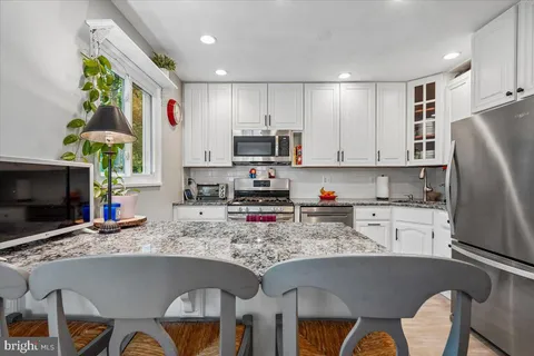 $675,000 | 11111 Lund Place, Kensington, MD 20895