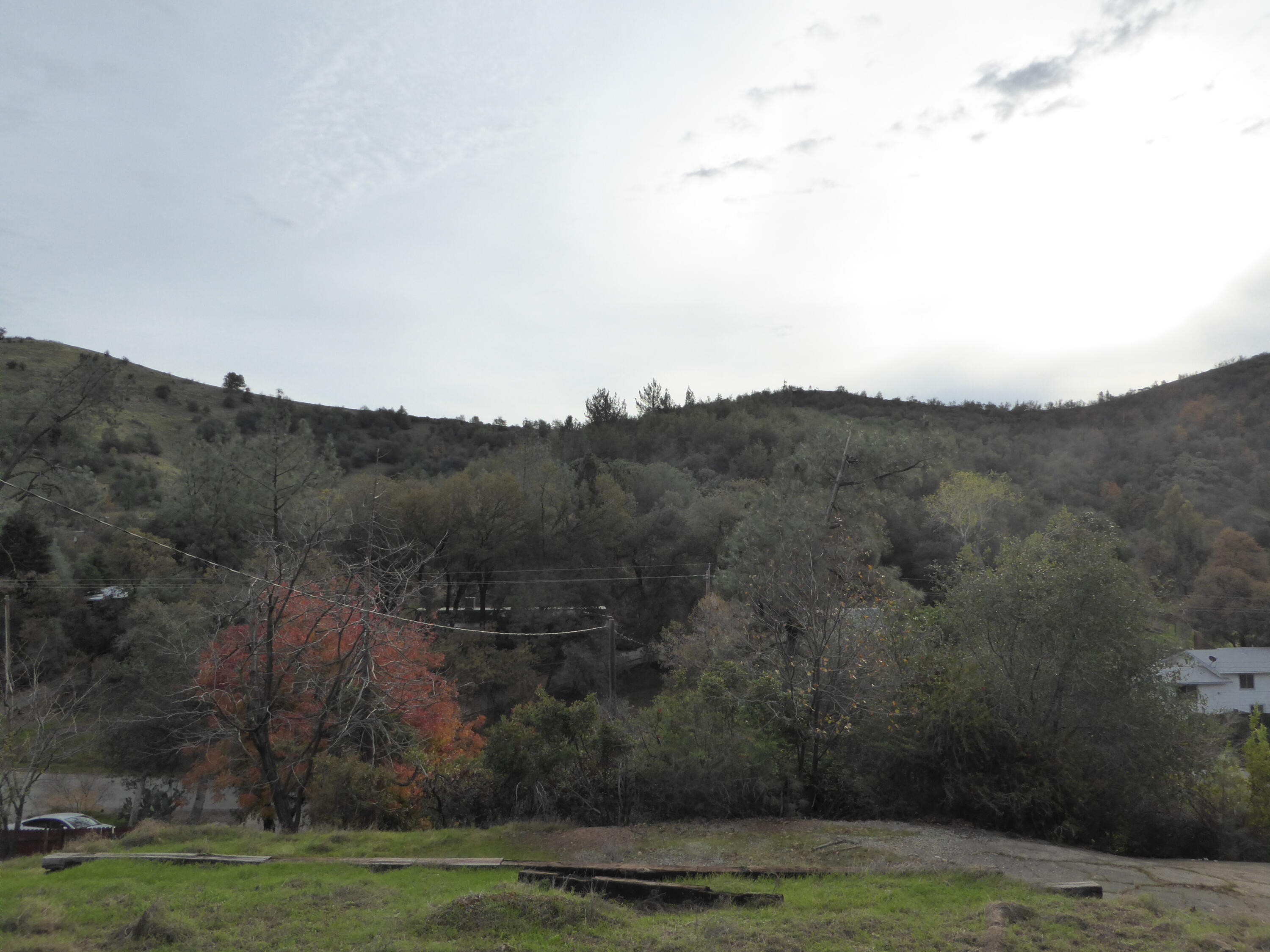 14760 Ravine Road Redding, CA 96003 - Photo 11 of 12 P1120392