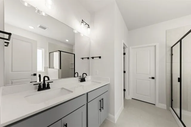 $345,990 | 218 Briarwood Drive, Nevada, TX 75173