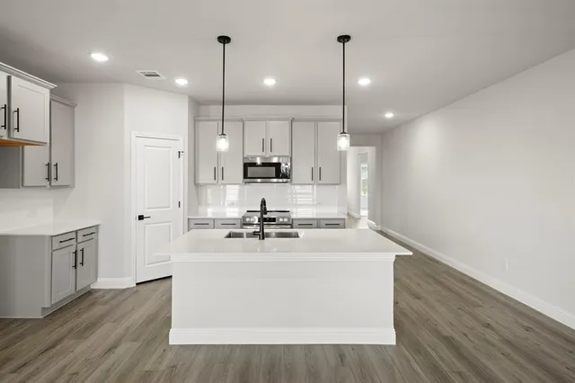 $345,990 | 218 Briarwood Drive, Nevada, TX 75173