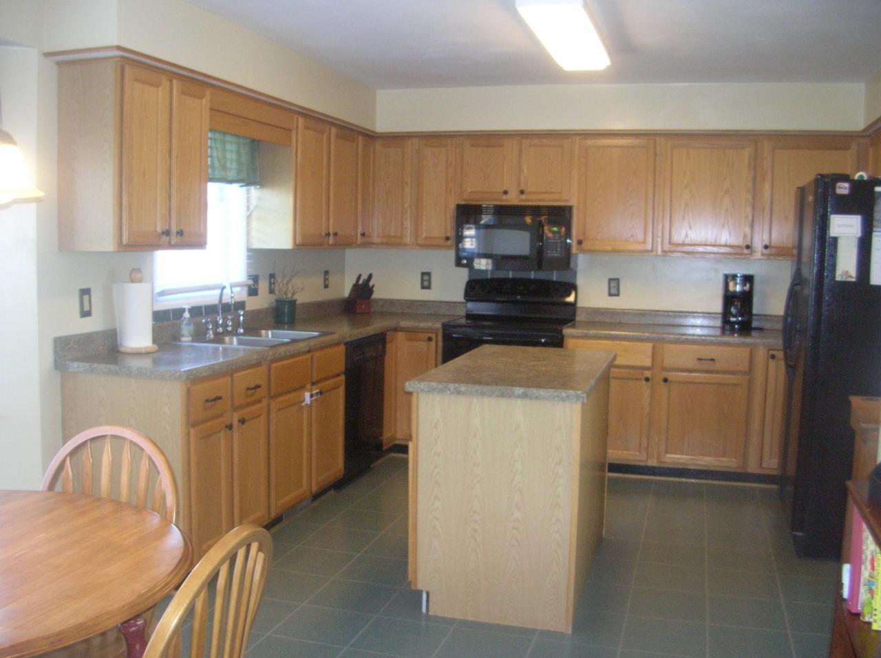 5357 Huntridge Road Roanoke, VA 24012 - Photo 8 of 13 View 1 of Kitchen