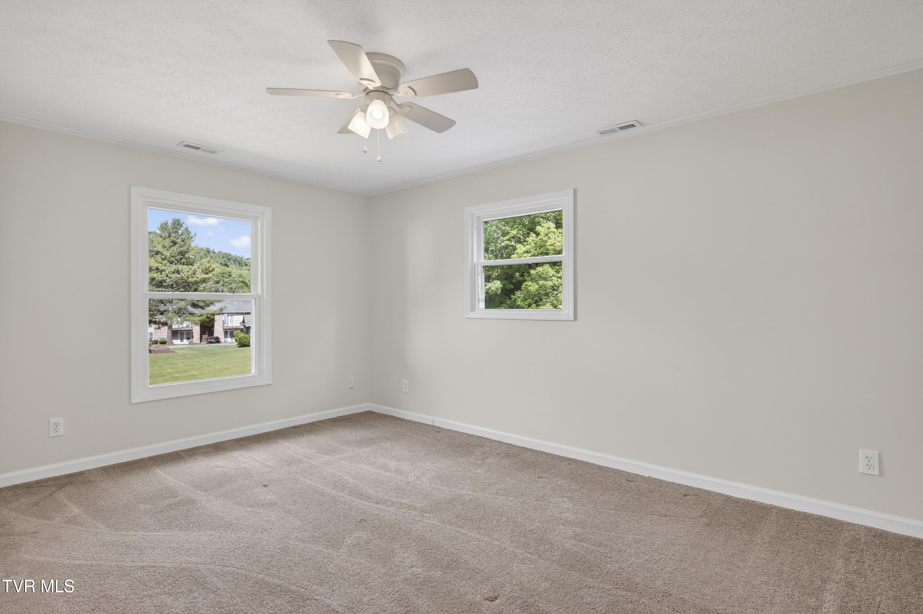 142 Backer Lane Damascus, VA 24236 - Photo 32 of 67 142-Backer-Ln-Damascus-VA Cynthia-Routon