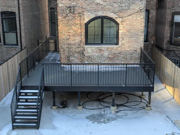 $2,285,000 | 2150 West Monroe Street, Chicago, IL 60612